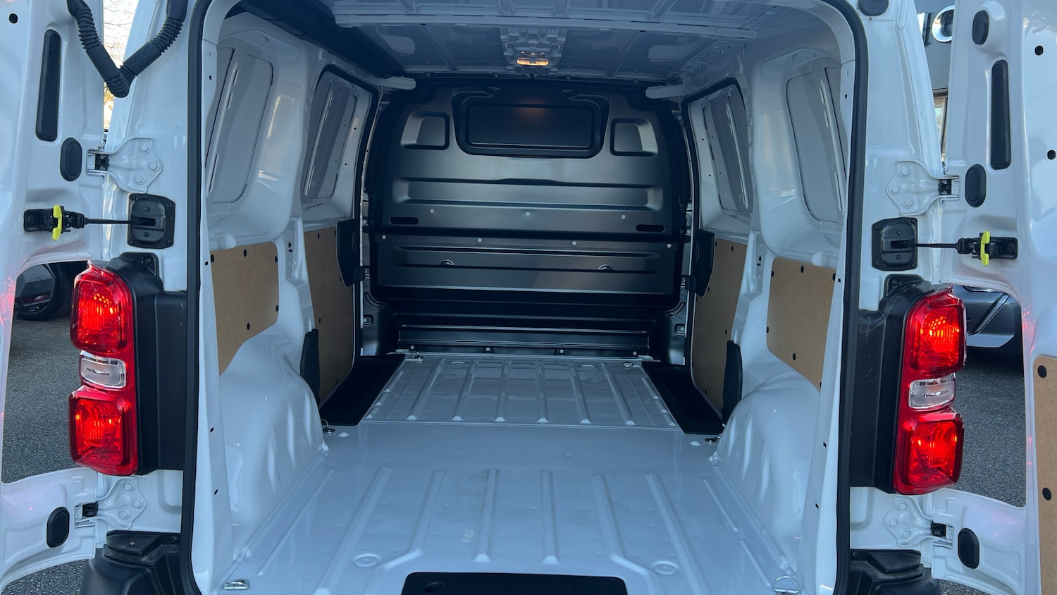 Used Citroen Dispatch 2024 for sale - 76803282: Photo 19