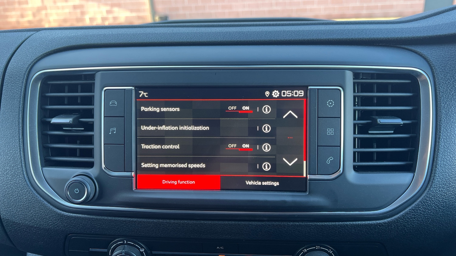 Used Citroen Dispatch 2024 for sale - 76803282: Photo 30