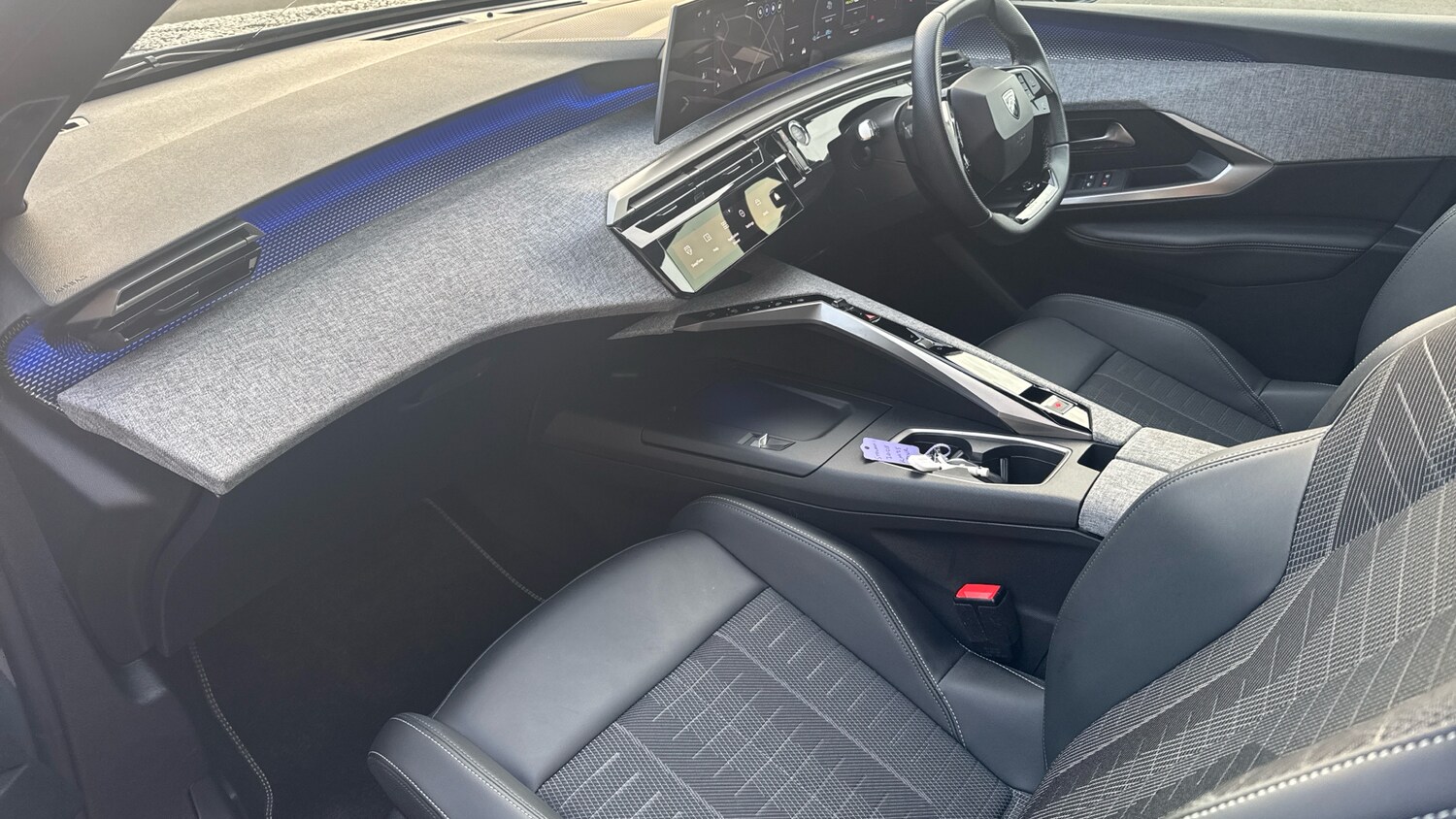 Used Peugeot 3008 2025 for sale - 77018072: Photo 12