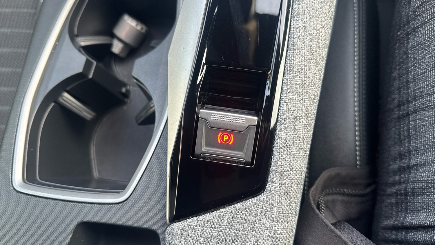 Used Peugeot 3008 2025 for sale - 77018072: Photo 21