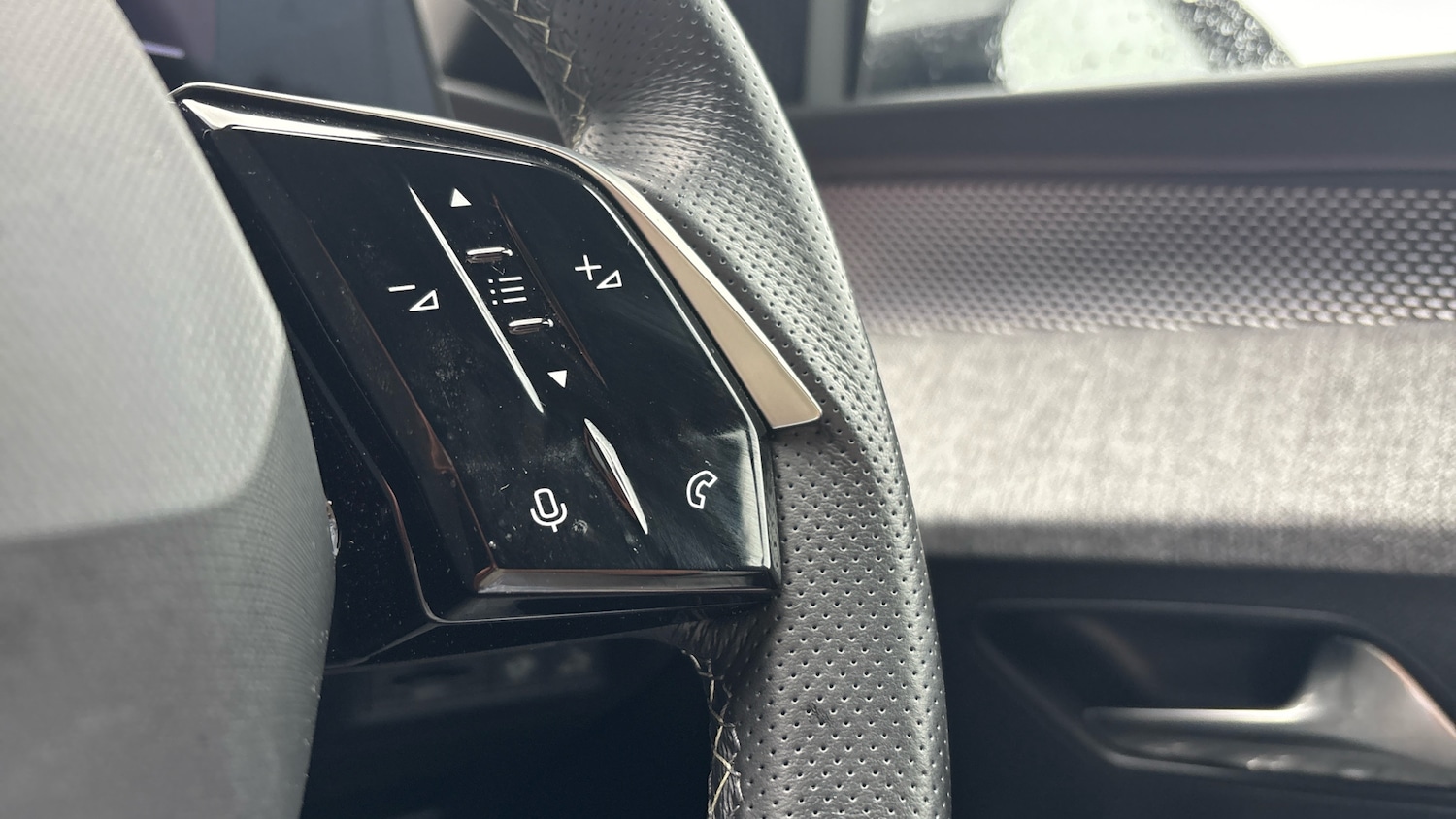 Used Peugeot 3008 2024 for sale - 76073698: Photo 24