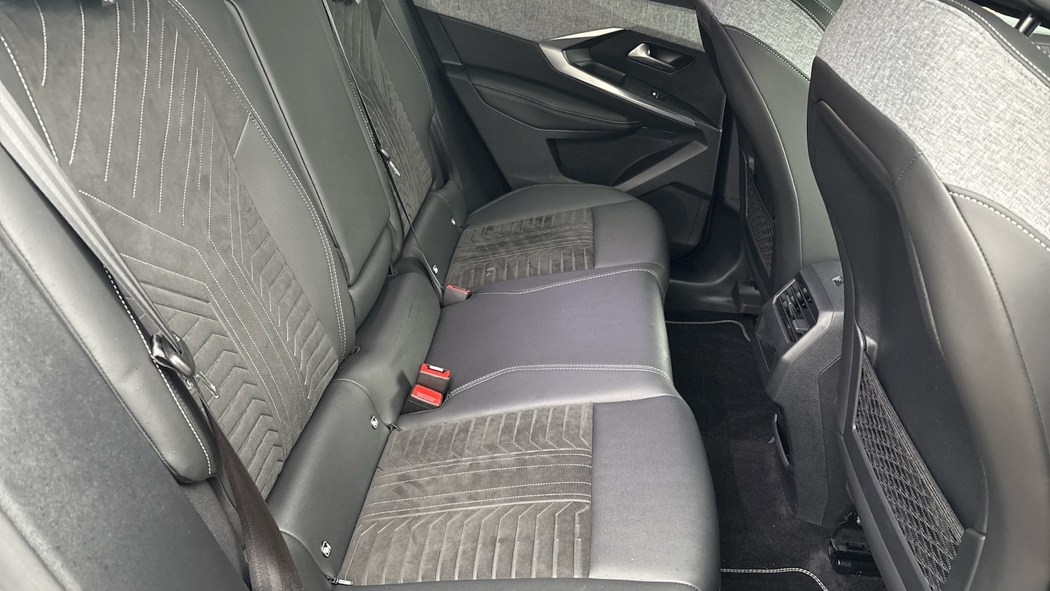 Used Peugeot 3008 2024 for sale - 76073698: Photo 32