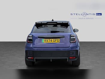 Used Abarth 600e 2025 for sale - 79713233: Photo
