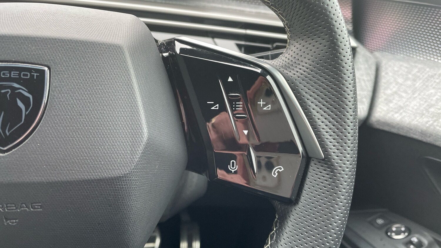 Used Peugeot 3008 2024 for sale - 77684955: Photo 24