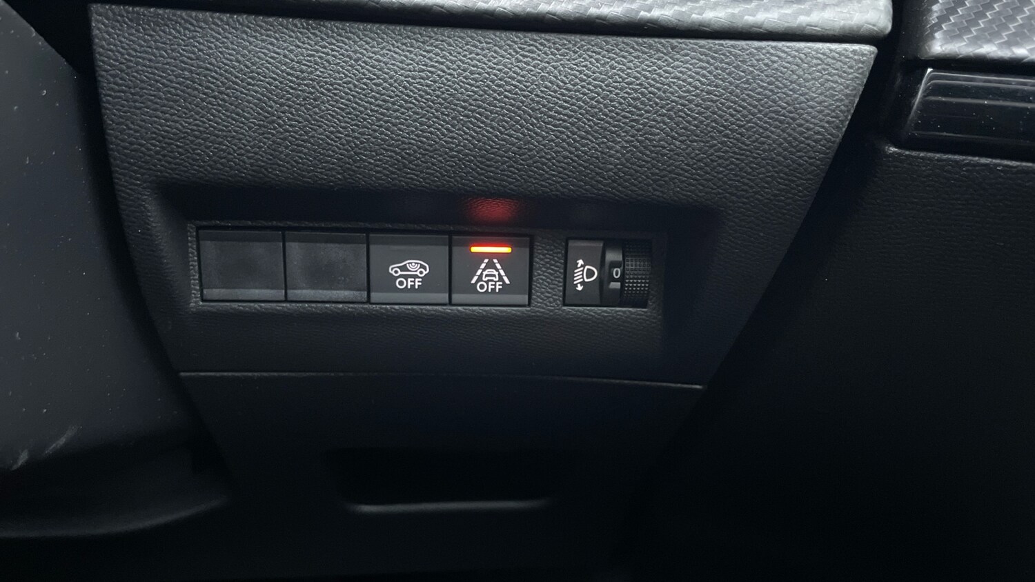 Used Peugeot 2008 2020 for sale - 76014579: Photo 34