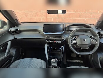 Used Peugeot 2008 2025 for sale - 76667817: Photo