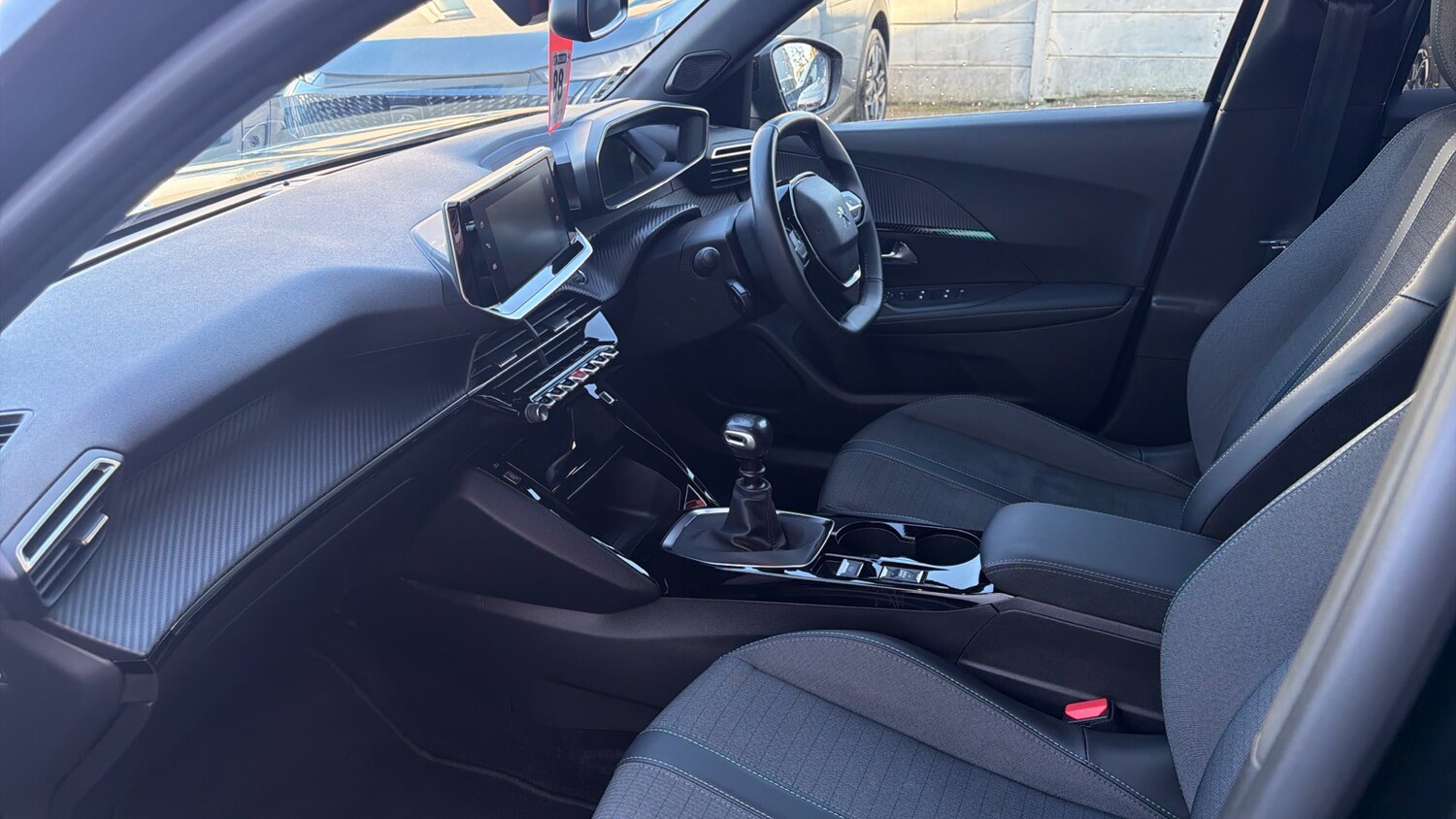 Used Peugeot 2008 2023 for sale - 77840617: Photo 12