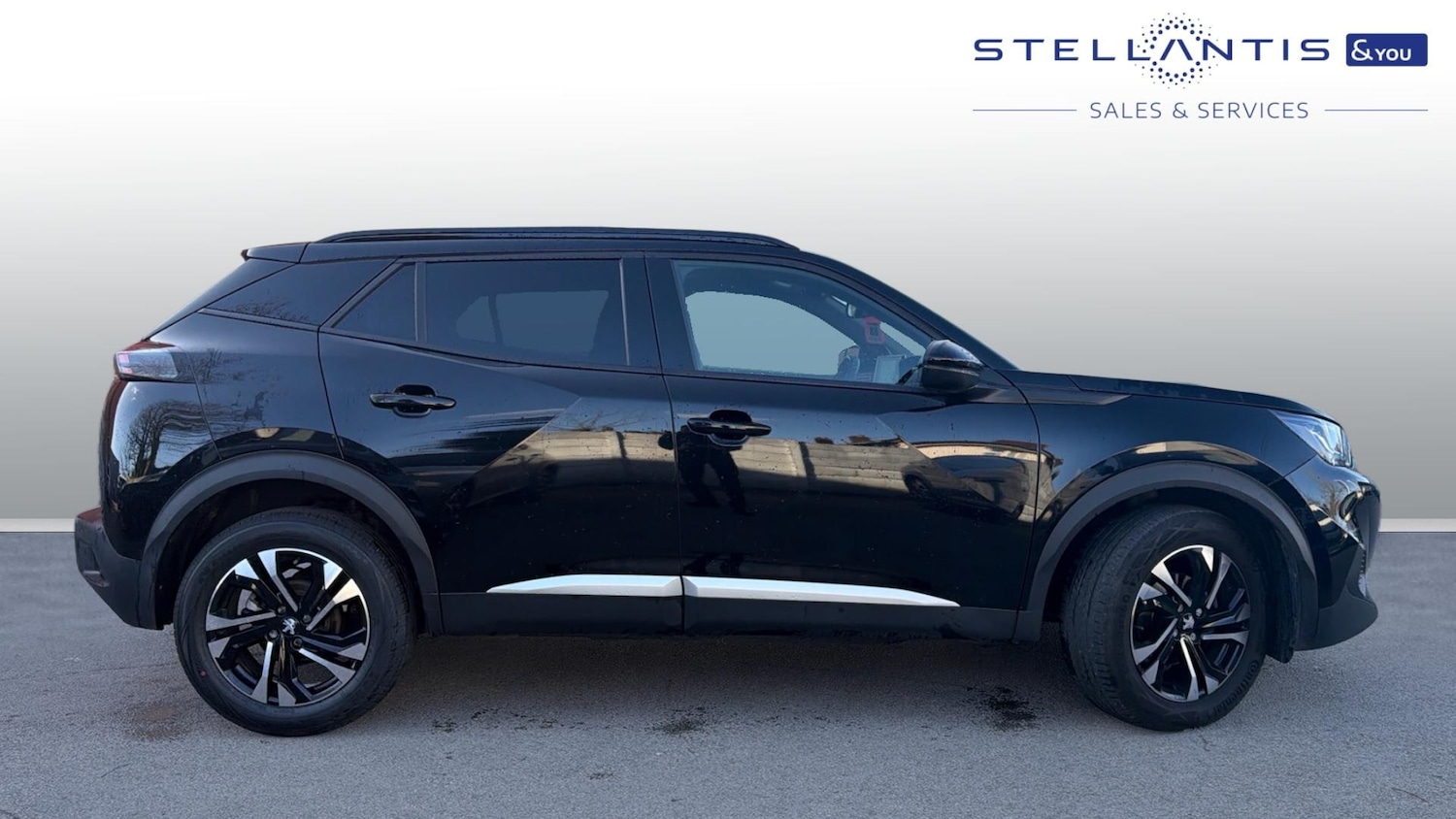 Used Peugeot 2008 2023 for sale - 77840617: Photo 2