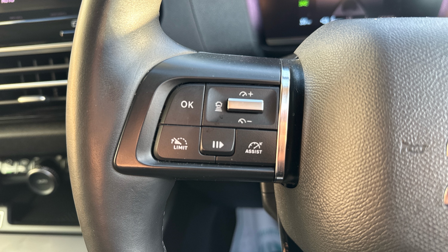 Used Citroen C4 2023 for sale - 77060535: Photo 23