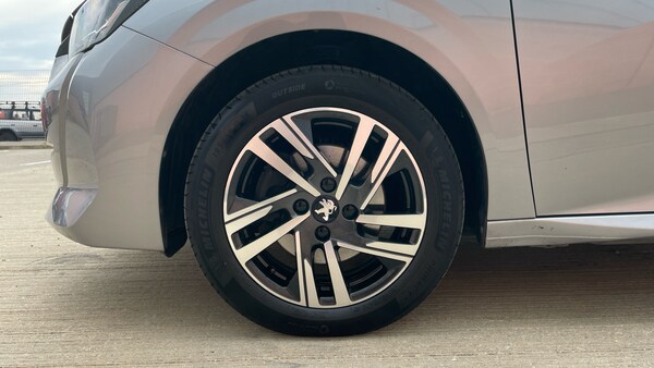 Used Peugeot 208 2022 for sale - 76073696: Photo 14