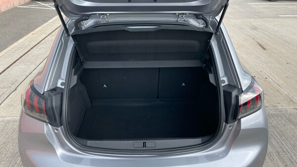 Used Peugeot 208 2022 for sale - 76073696: Photo 19