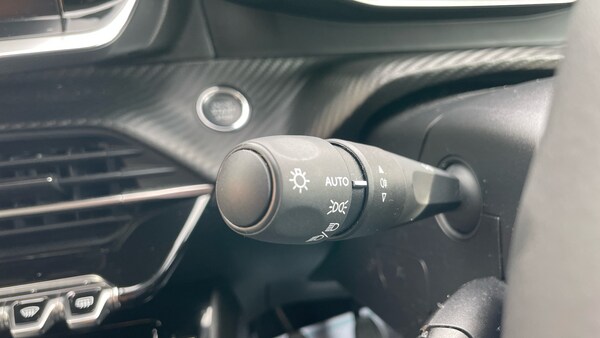 Used Peugeot 208 2022 for sale - 76073696: Photo 27