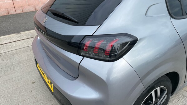 Used Peugeot 208 2022 for sale - 76073696: Photo 42