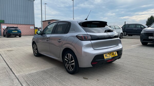 Used Peugeot 208 2022 for sale - 76073696: Photo 5
