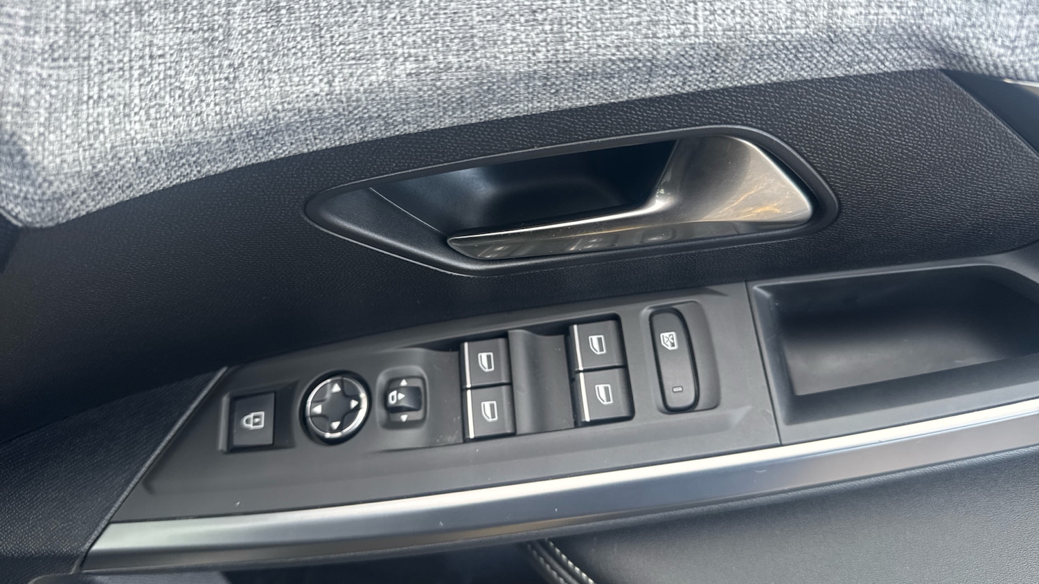 Used Peugeot 3008 2024 for sale - 77539104: Photo 22