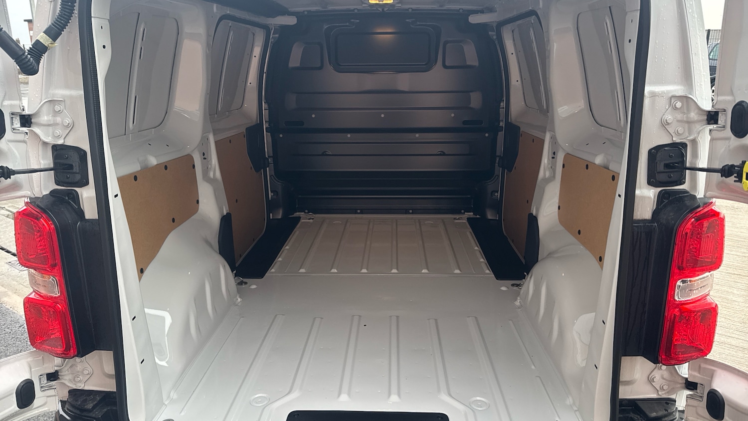 Used Citroen Dispatch 2024 for sale - 76803253: Photo 19