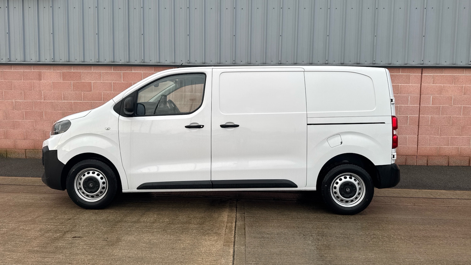 Used Citroen Dispatch 2024 for sale - 76803253: Photo 6