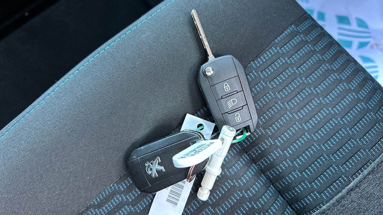 Used Peugeot Traveller 2023 for sale - 78158153: Photo 18