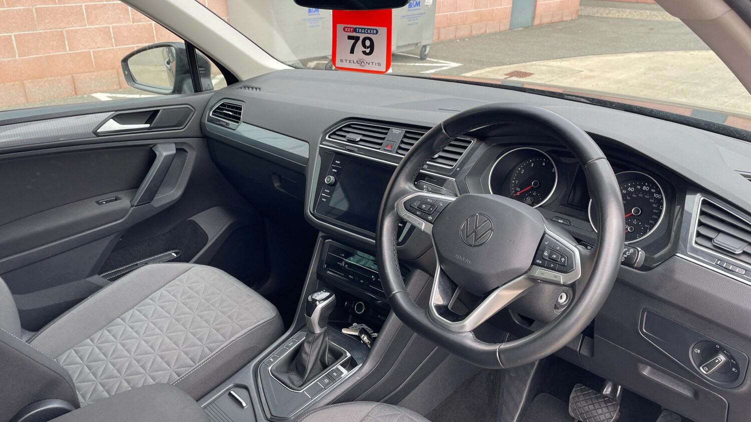 Used Volkswagen Tiguan 2022 for sale - 76154036: Photo 11