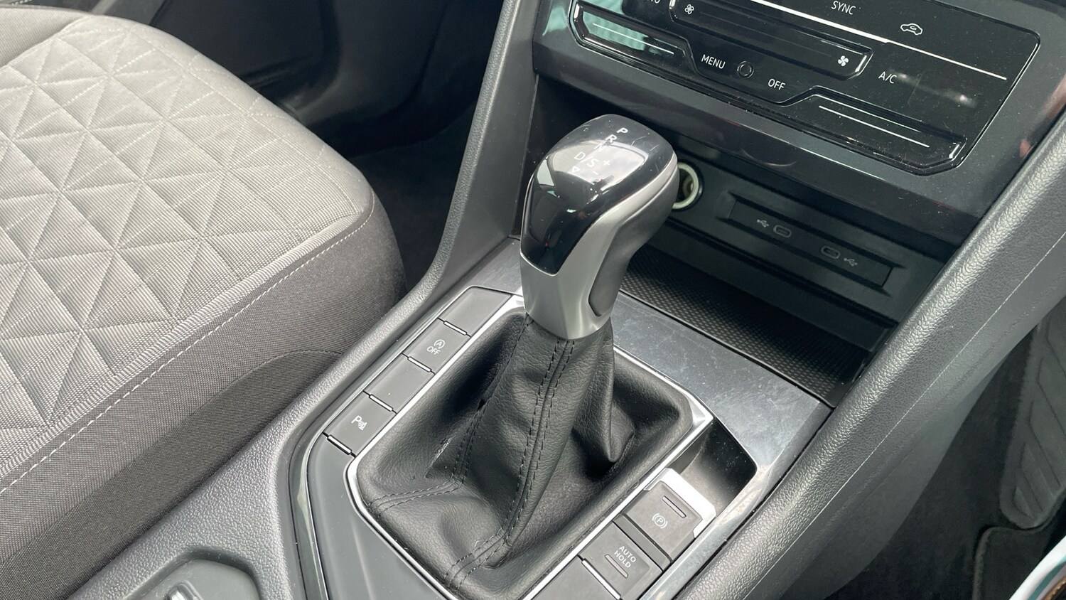 Used Volkswagen Tiguan 2022 for sale - 76154036: Photo 20