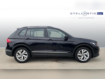 Used Volkswagen Tiguan 2022 for sale - 76154036: Photo 2
