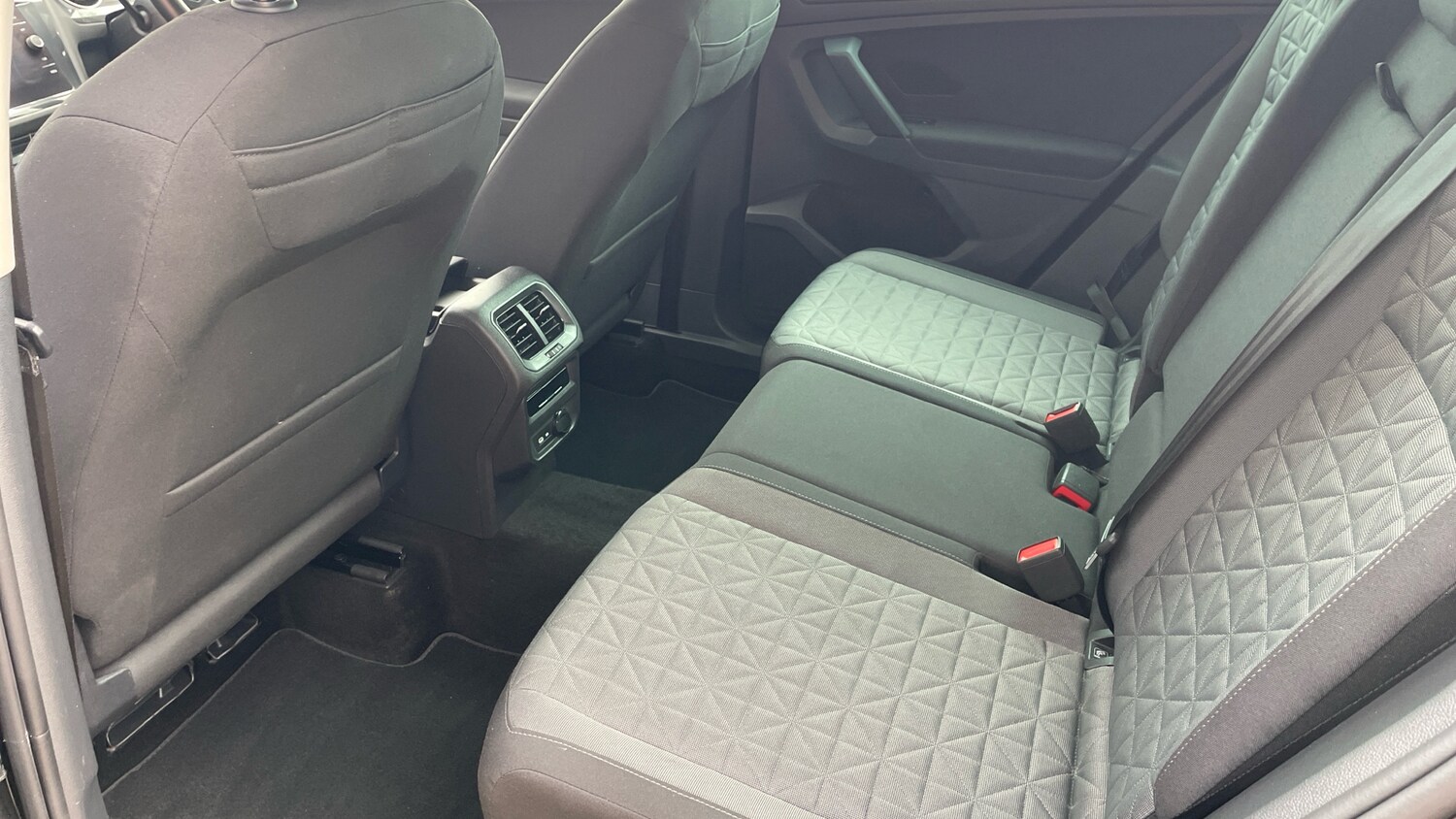 Used Volkswagen Tiguan 2022 for sale - 76154036: Photo 30