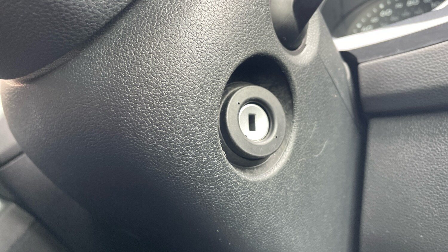 Used Volkswagen Tiguan 2022 for sale - 76154036: Photo 37