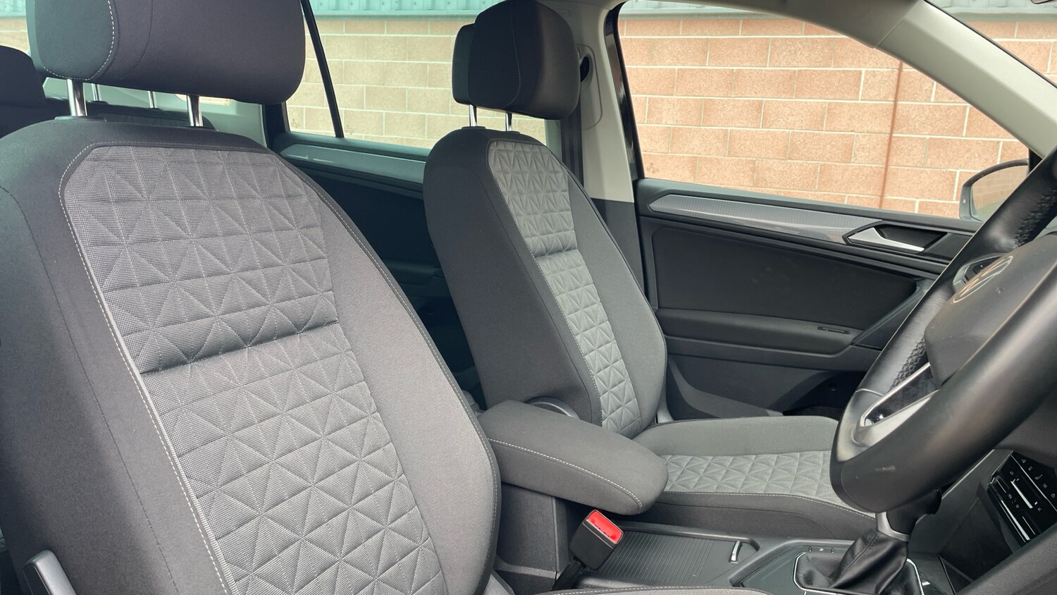 Used Volkswagen Tiguan 2022 for sale - 76154036: Photo 39