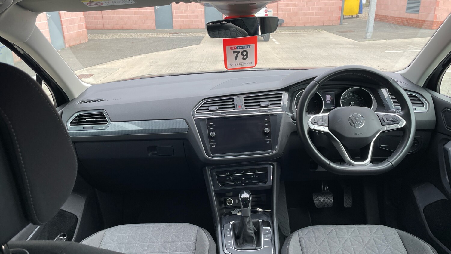 Used Volkswagen Tiguan 2022 for sale - 76154036: Photo 4