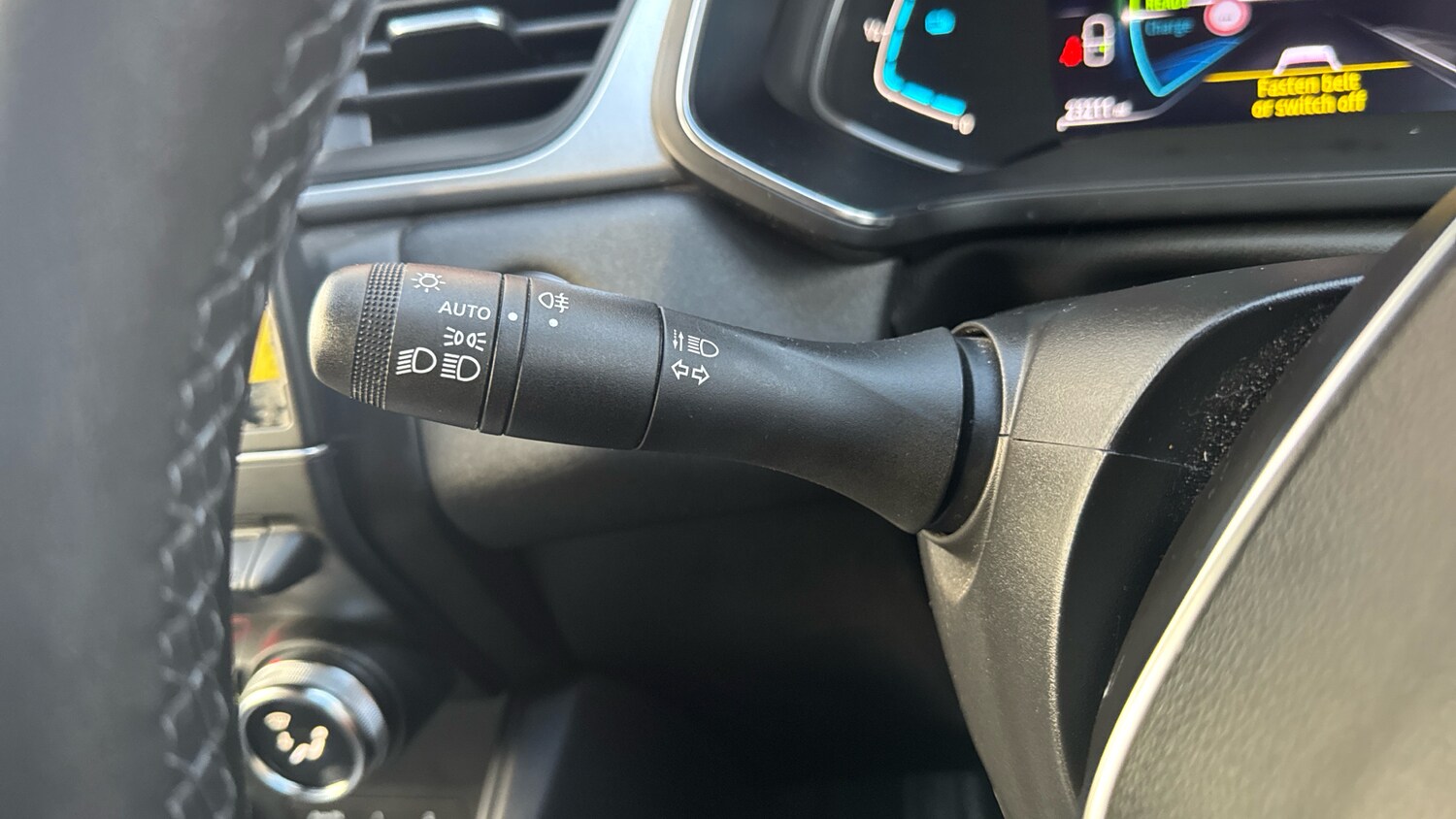 Used Renault Captur 2022 for sale - 76772561: Photo 28