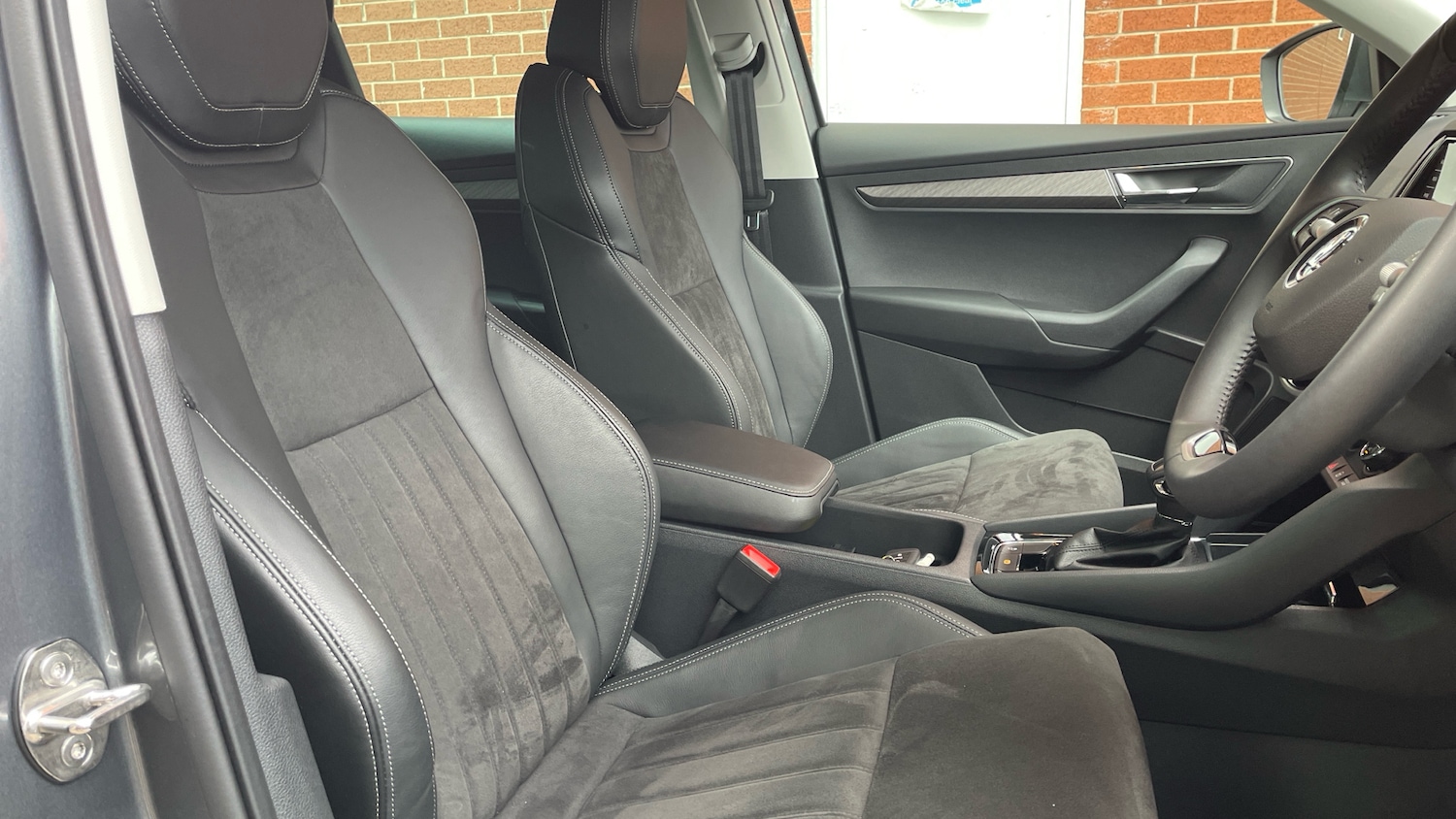 Used Skoda Karoq 2024 for sale - 75966354: Photo 11