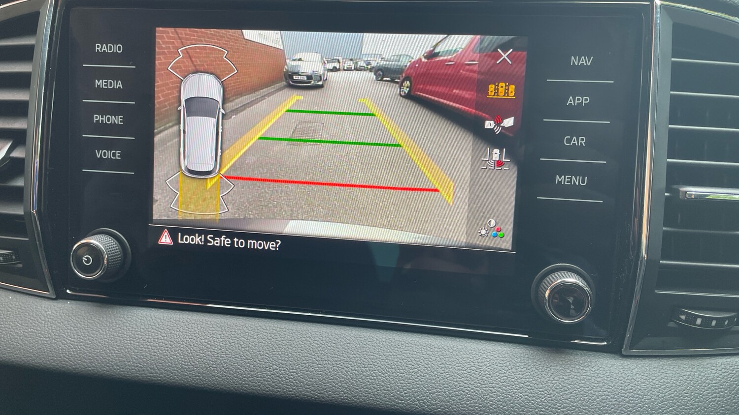 Used Skoda Karoq 2024 for sale - 75966354: Photo 29