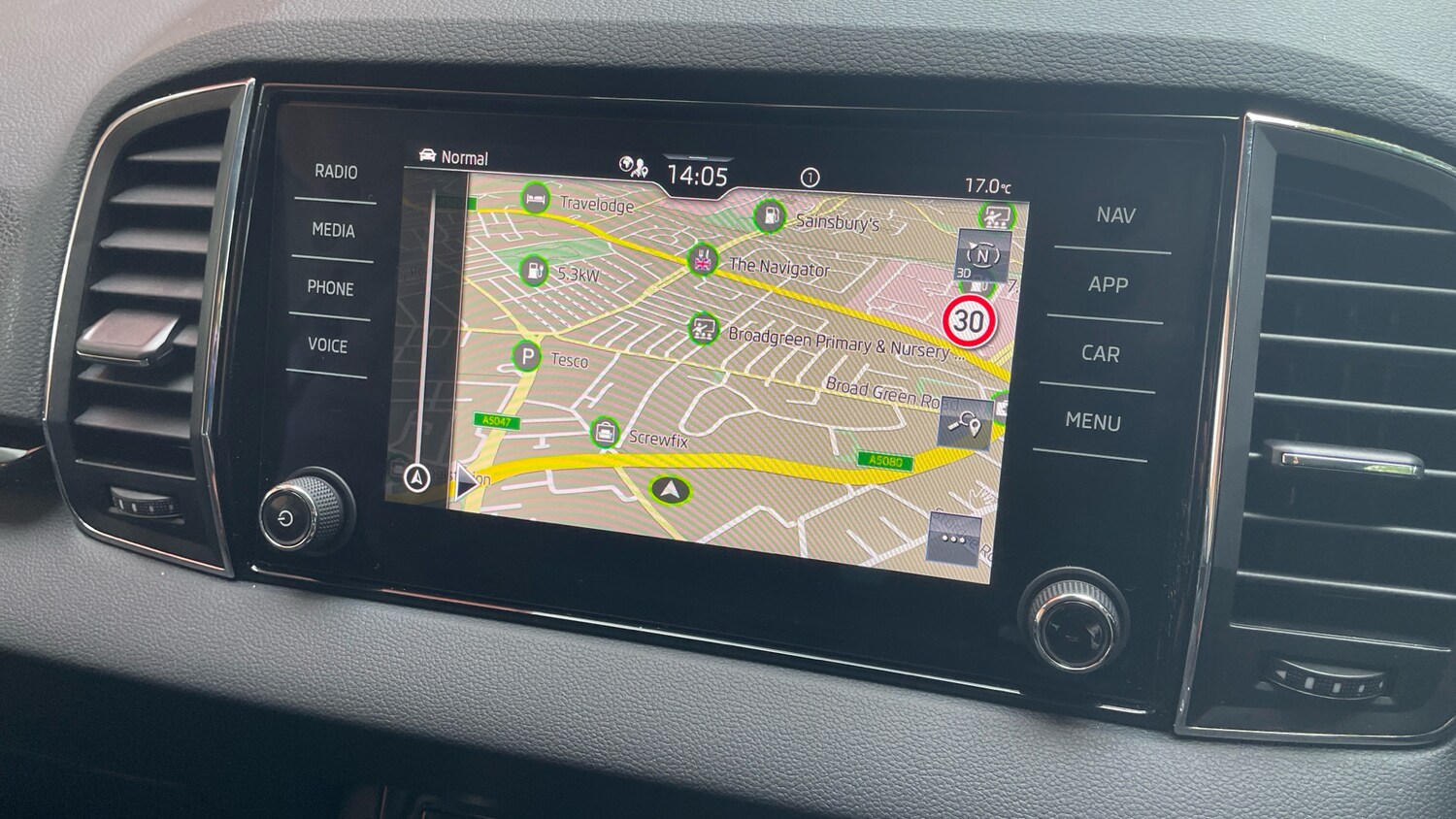 Used Skoda Karoq 2024 for sale - 75966354: Photo 32