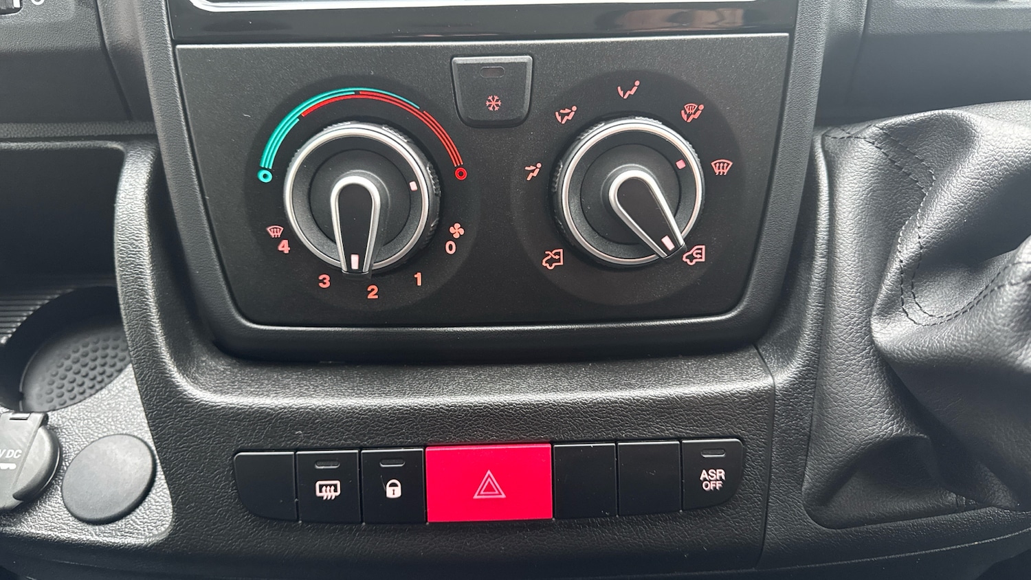 Used Citroen Relay 2024 for sale - 76803251: Photo 29