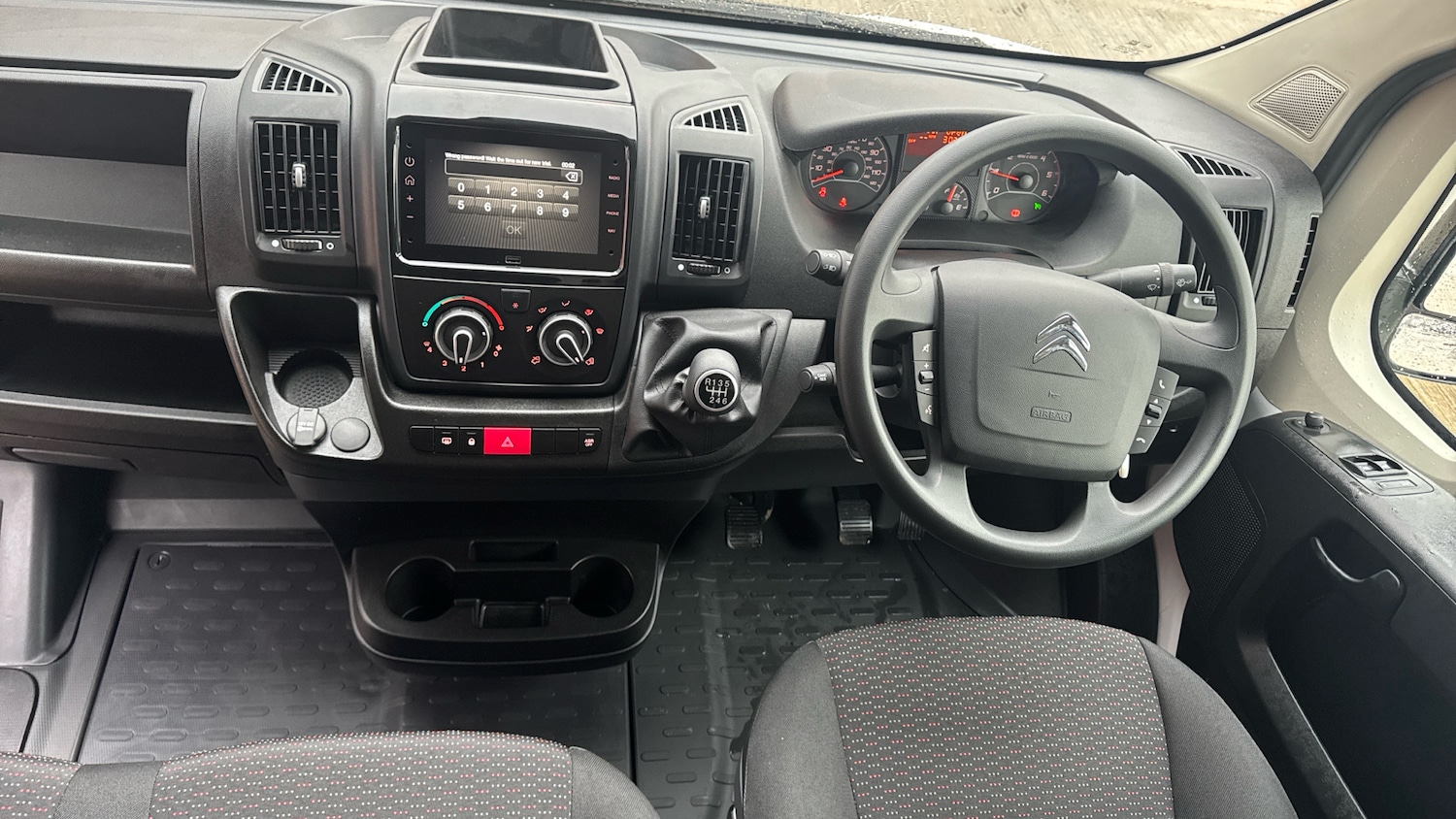 Used Citroen Relay 2024 for sale - 76803251: Photo 4