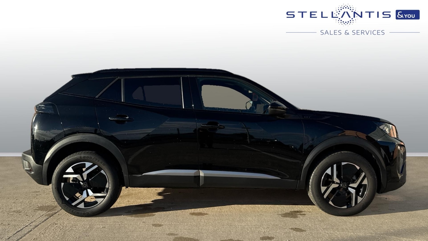 Used Peugeot 2008 2024 for sale - 76216469: Photo 2