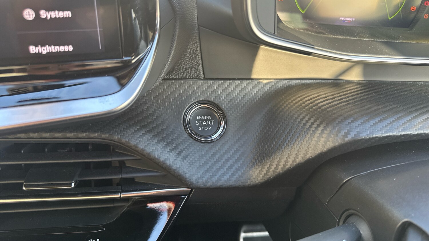 Used Peugeot 2008 2024 for sale - 76216469: Photo 38