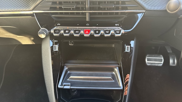 Used Peugeot 2008 2024 for sale - 76216469: Photo 48