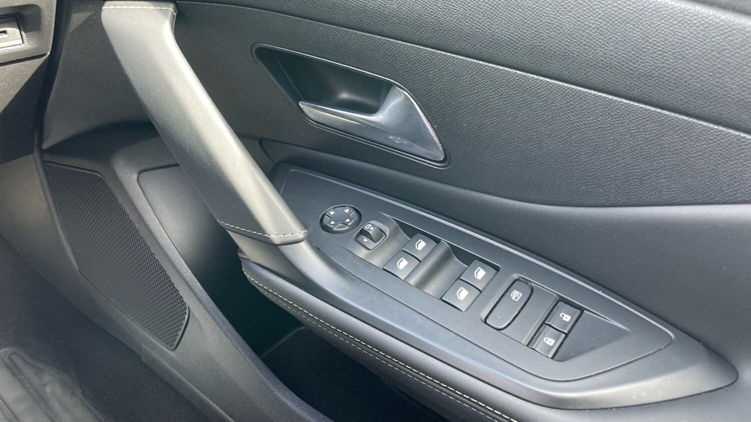 Used Peugeot 308 2023 for sale - 75929292: Photo 22