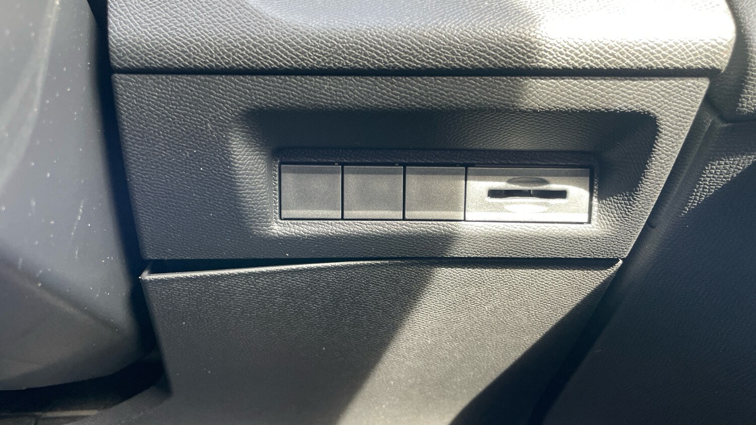 Used Peugeot 308 2023 for sale - 75929292: Photo 31