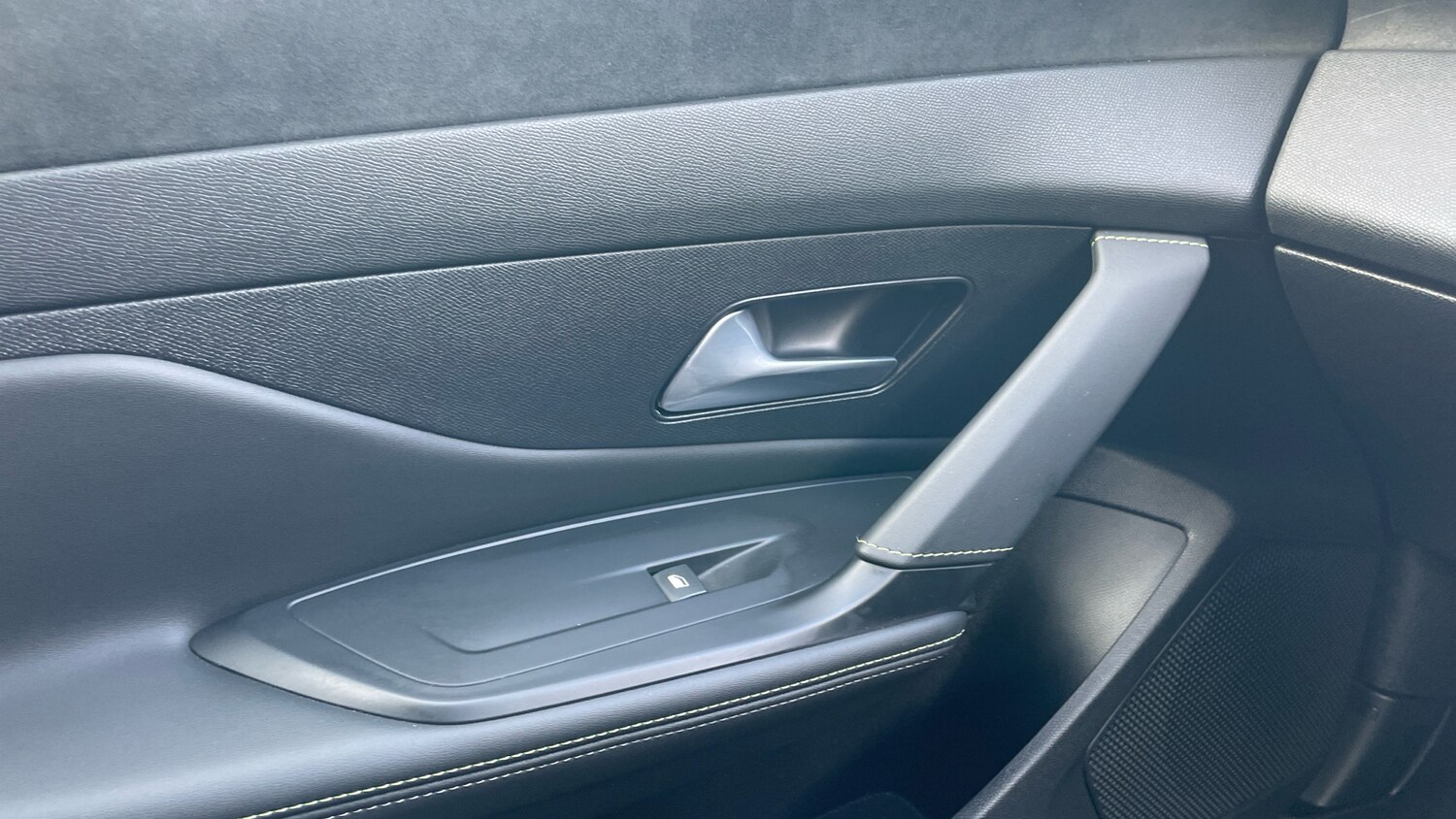 Used Peugeot 308 2023 for sale - 75929292: Photo 38