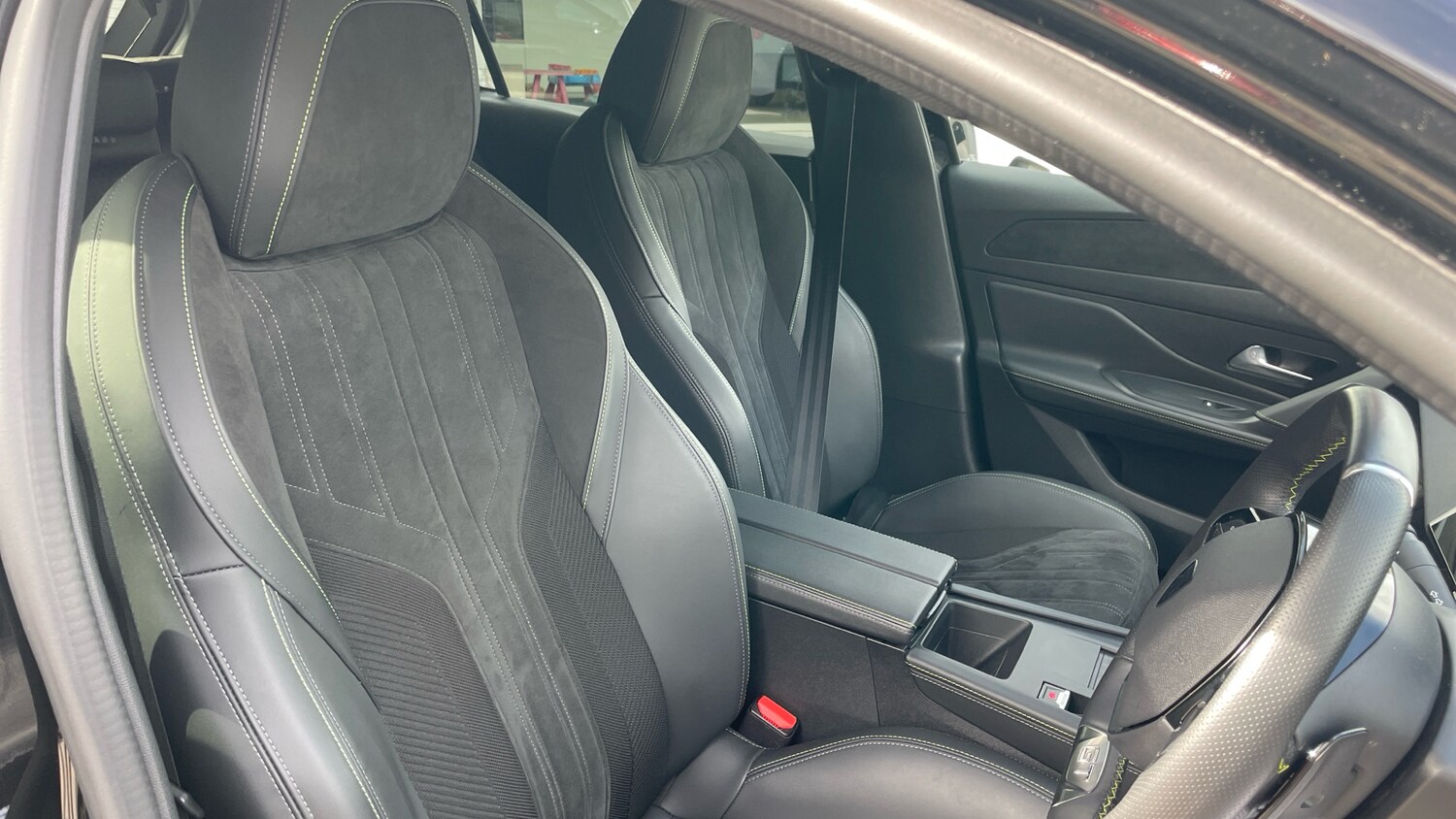 Used Peugeot 308 2023 for sale - 75929292: Photo 39