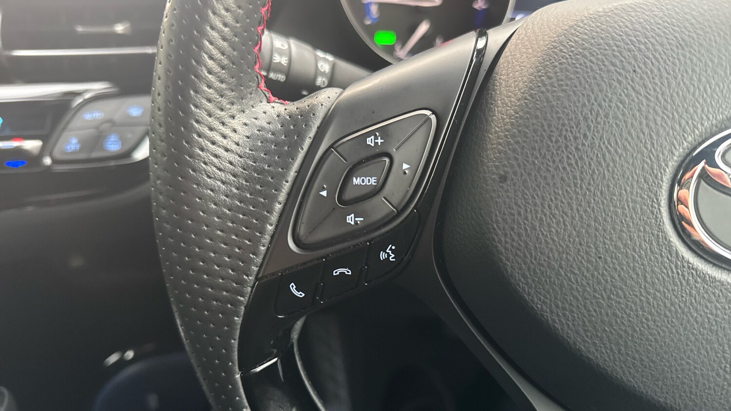 Used Toyota C-HR 2023 for sale - 77157227: Photo 23