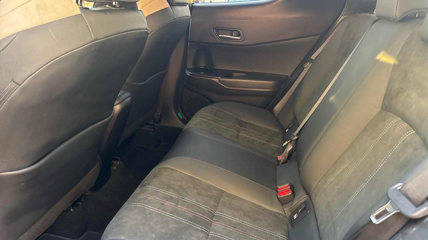 Used Toyota C-HR 2023 for sale - 77157227: Photo 33