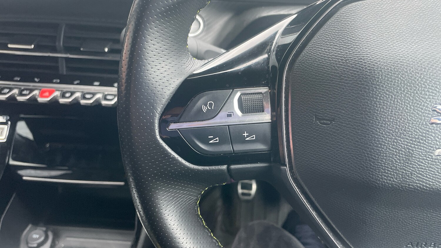 Used Peugeot 2008 2021 for sale - 76099786: Photo 23