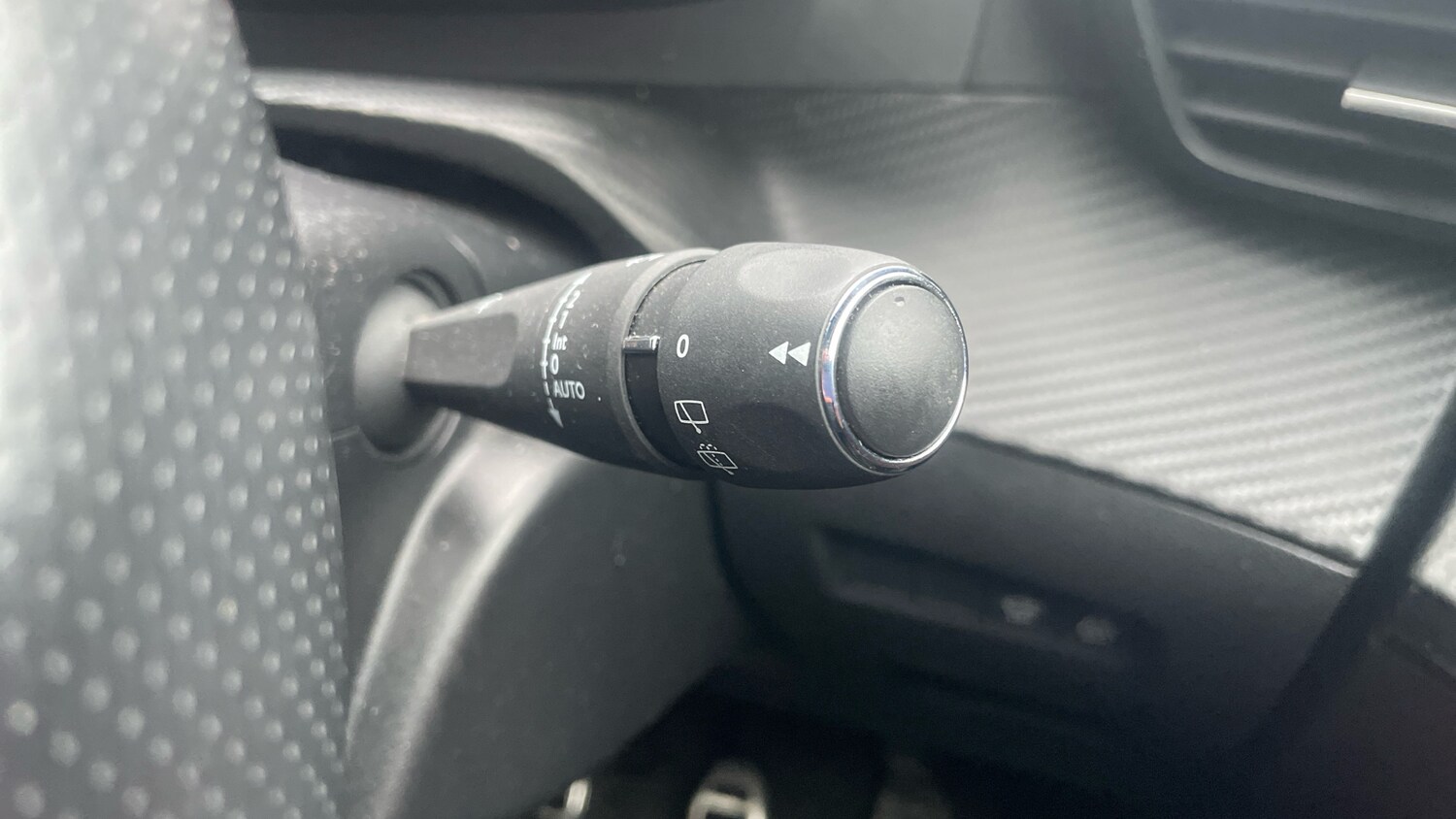 Used Peugeot 2008 2021 for sale - 76099786: Photo 28