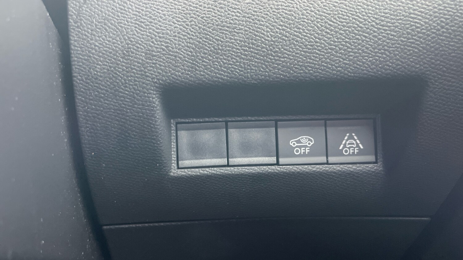 Used Peugeot 2008 2021 for sale - 76099786: Photo 30