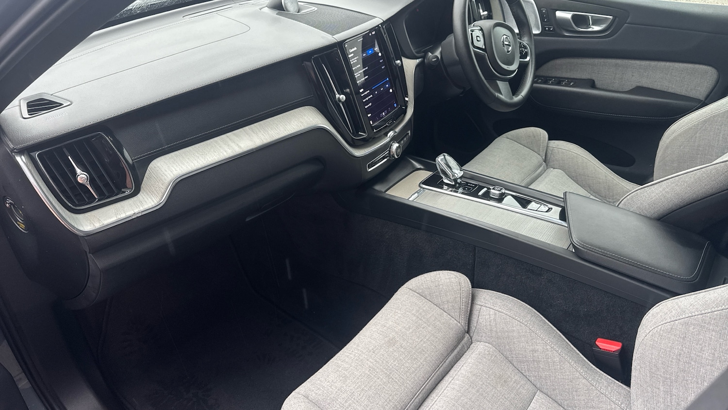 Used Volvo XC60 2023 for sale - 76803236: Photo 12