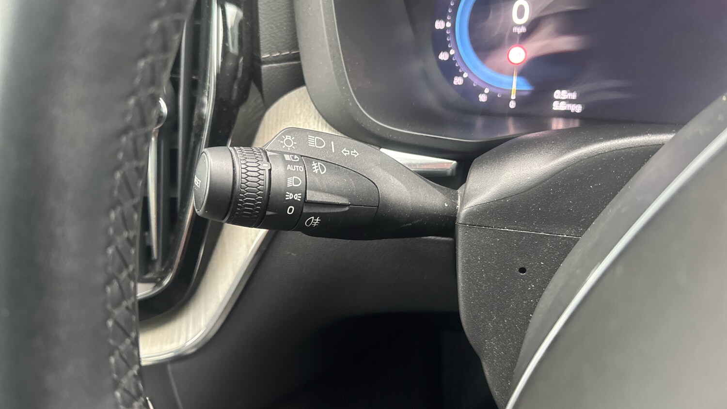 Used Volvo XC60 2023 for sale - 76803236: Photo 27