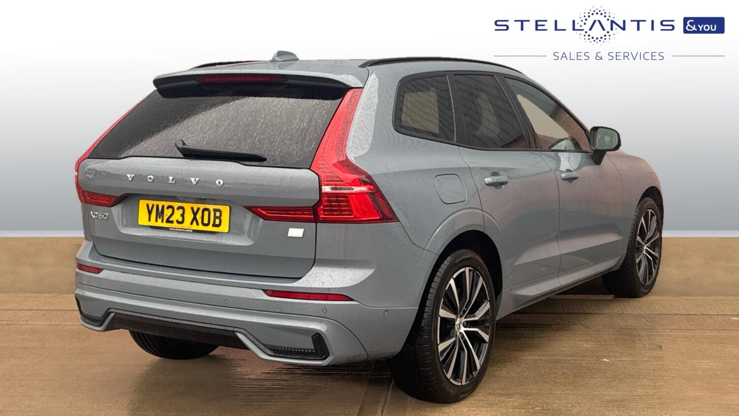 Used Volvo XC60 2023 for sale - 76803236: Photo 3